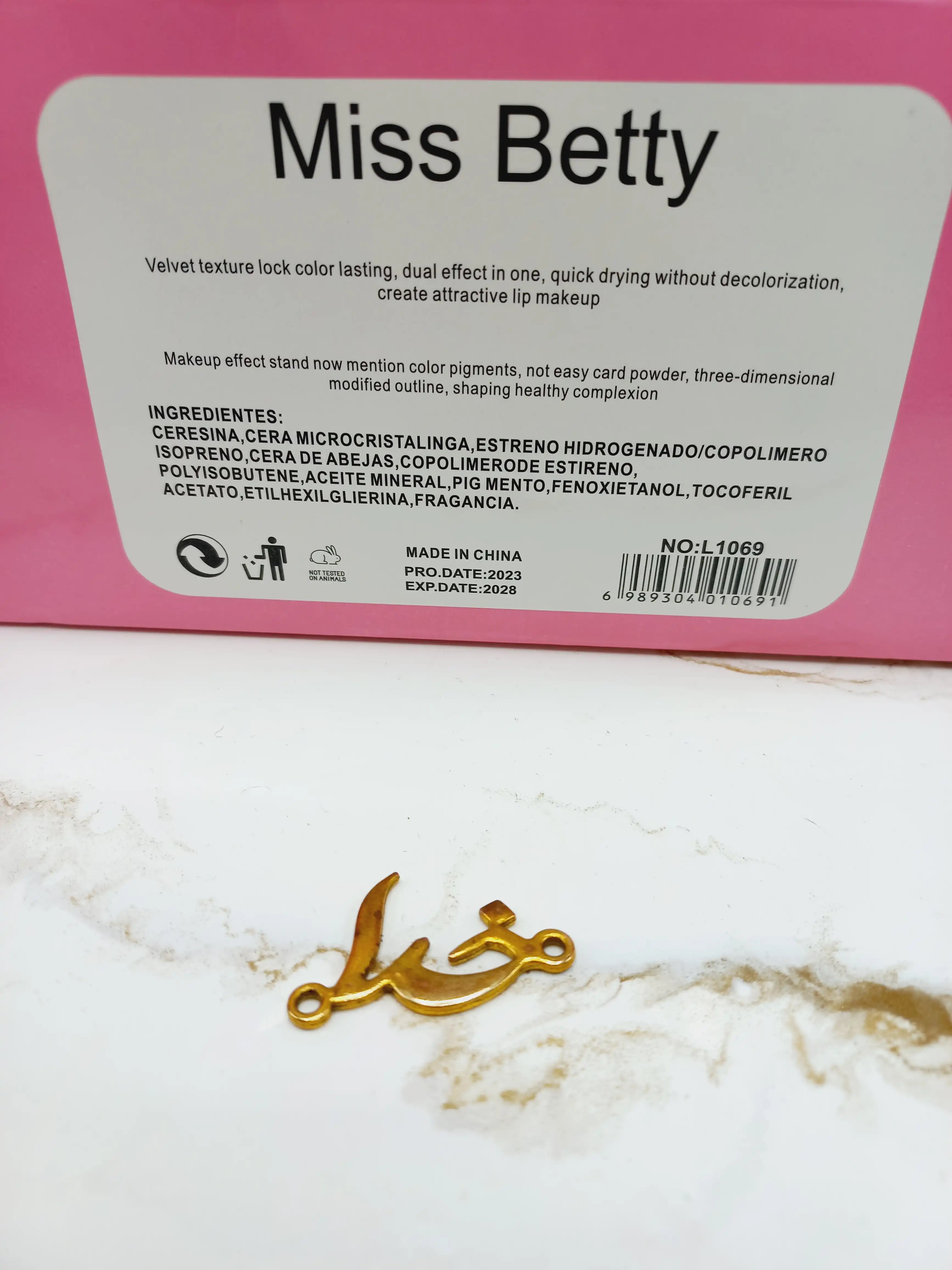 برق لب ضدآب شکلاتی میس بتی Miss Betty کد L1069