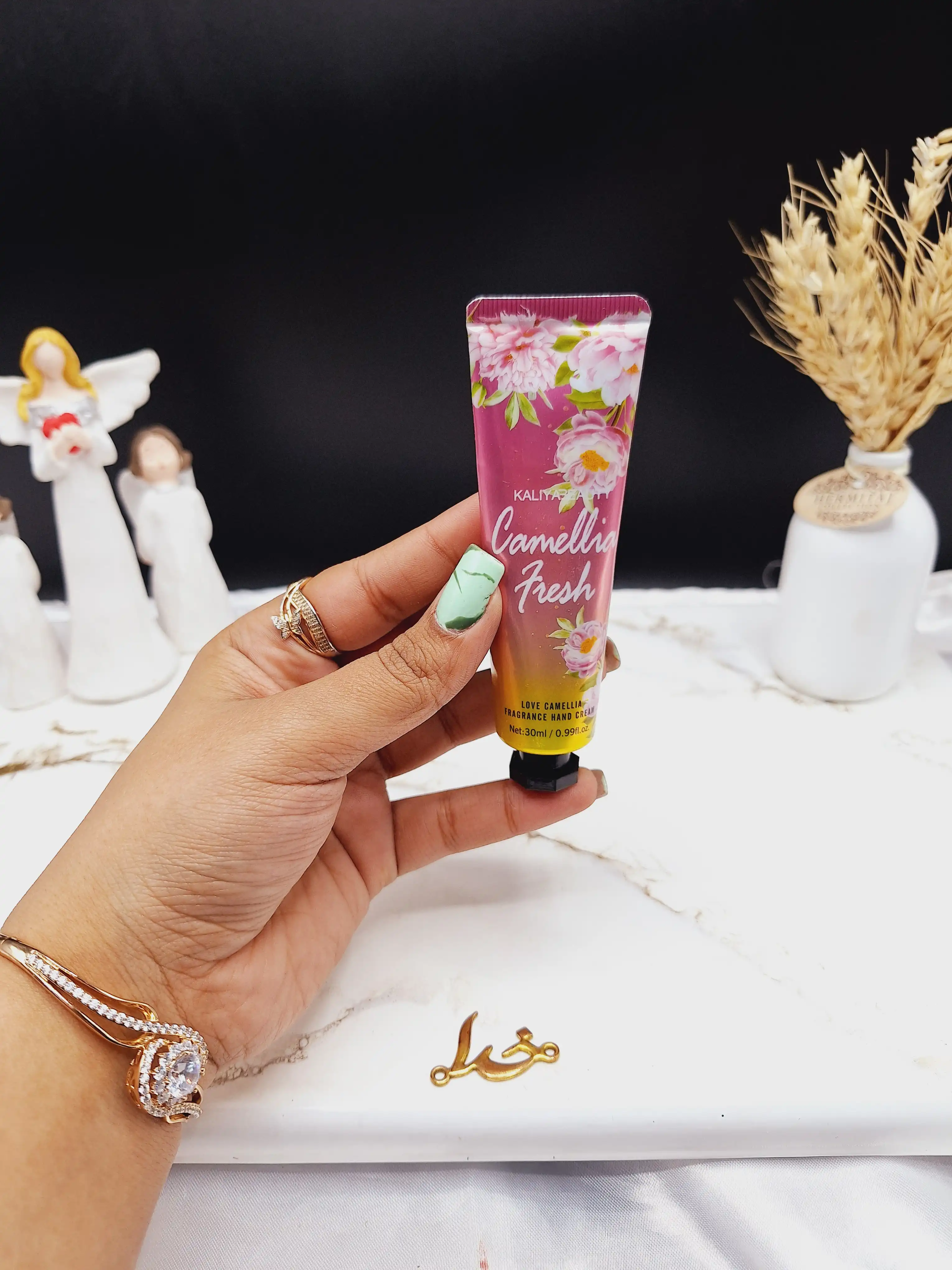 کرم دست 30گرم با رایحه گل محمدی برند KALIY ABEAUTY کد F7130
