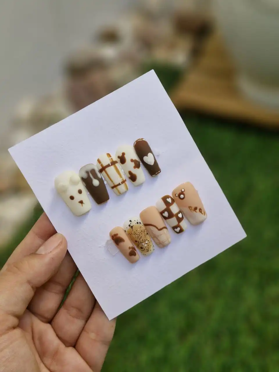 ناخن مصنوعی با مواد کاشت طرح خرسی فانتزی (به همراه پک اختصاصی)