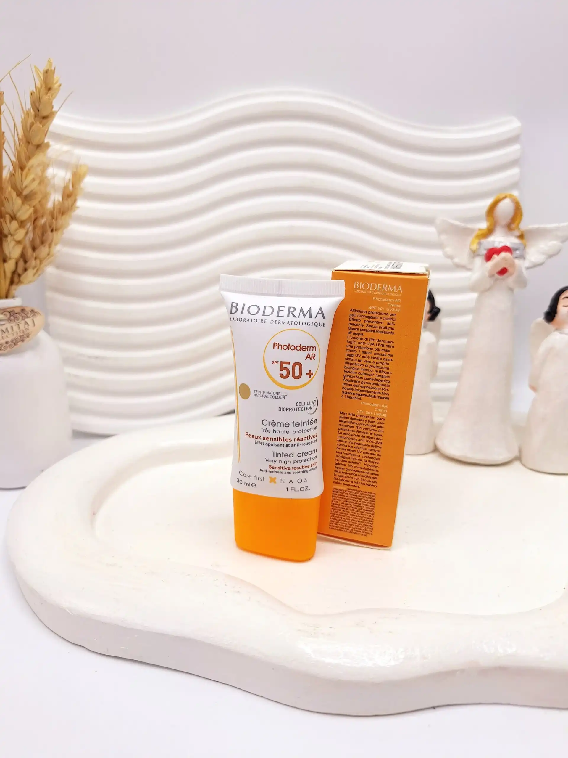 ضد آفتاب رنگی بیودرما مدل spf 50 حجم 30 میل کد 1169