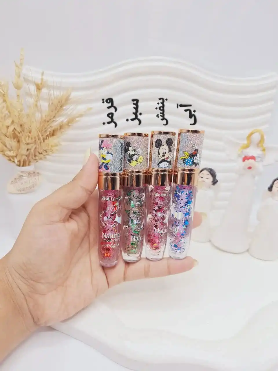 لیپ گلاس رنگارنگ گلیتری میکی موس برند Beauty model کدL7081