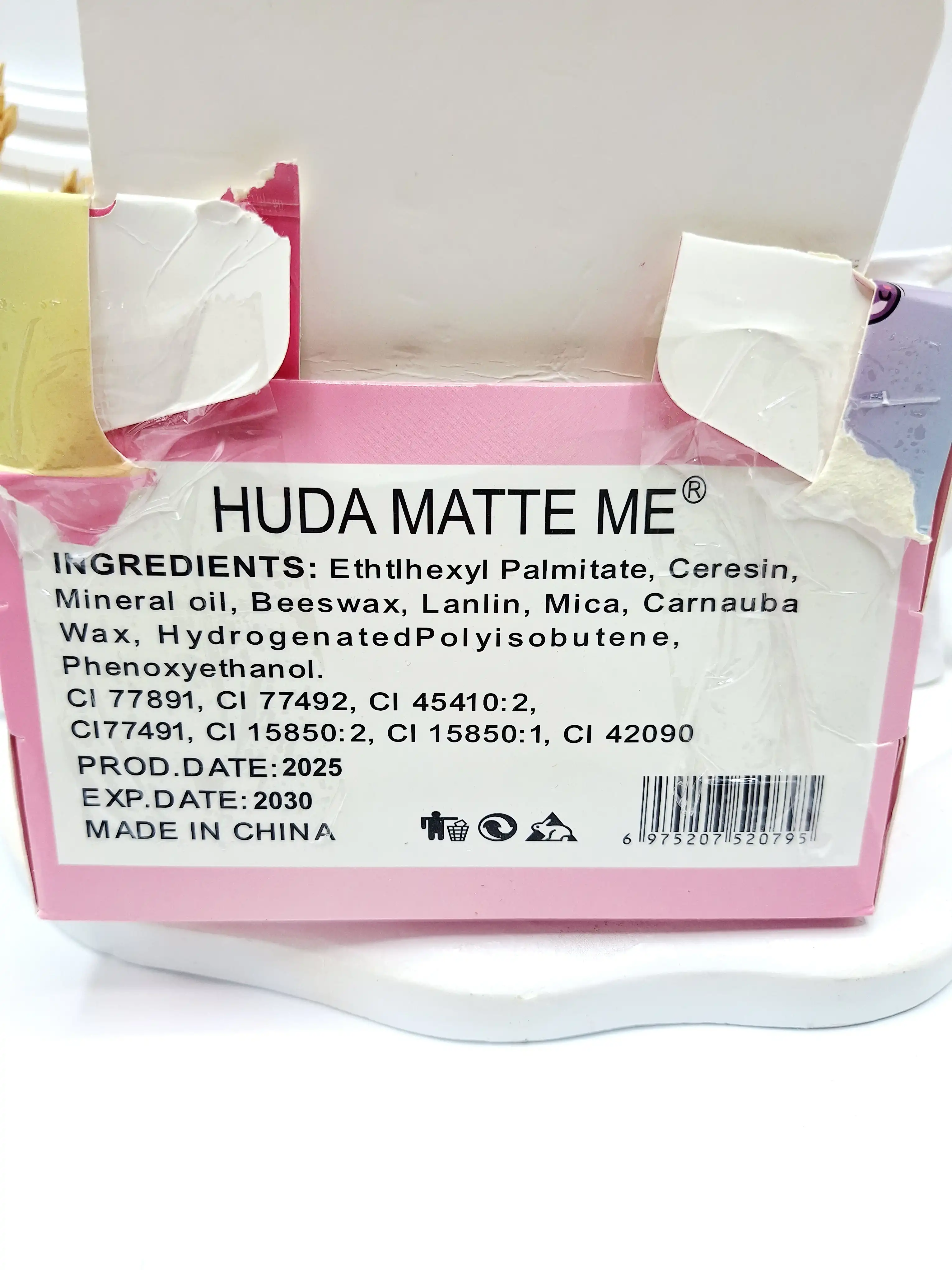 بالم لب میوه‌ای هدا مات می HUDA MATTE ME مدل Fruit کد HM-2079